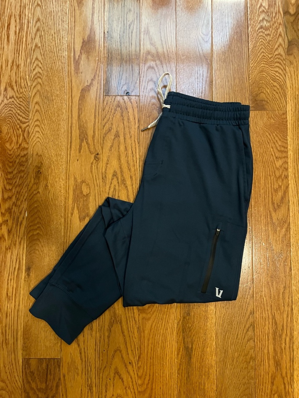 Vuori Mens Small Sunday Performance Joggers Navy Blue Zipper Pockets